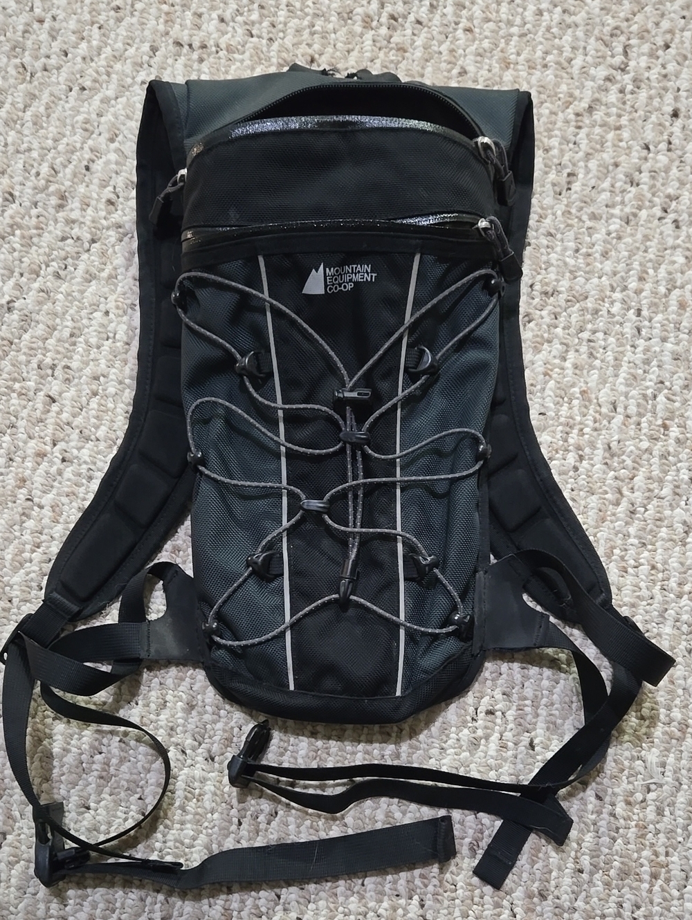 Black Hydration Pack - MEC